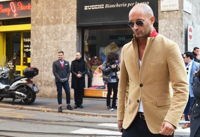https://getthatswag.files.wordpress.com/2012/01/bald-fashion-men-style-milan-italy-badass-camel-jacket-650x445.jpg