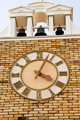 https://www.pakutaso.com/shared/img/thumb/pp_berutotokei_TP_V1.jpg